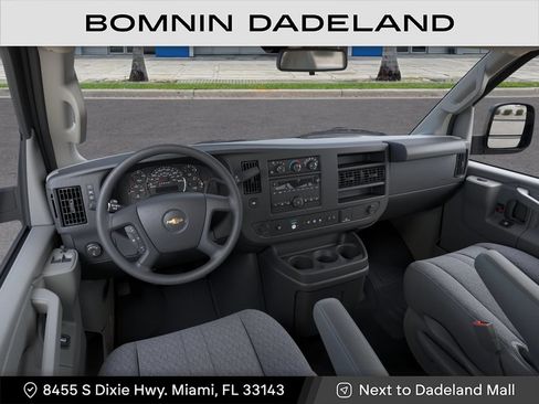New 2026 Chevrolet Express 3500 LT w/ LT Preferred Equipment Group RWD image 15