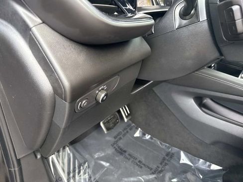 Used 2023 Buick Envision Essence w/ Sport Touring Package image 24