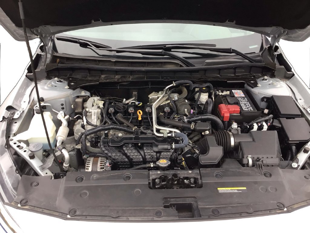 Used 2024 Nissan Altima 2.5 SV FWD image 11