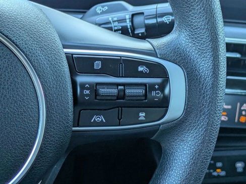 Used 2025 Kia K5 LXS image 24