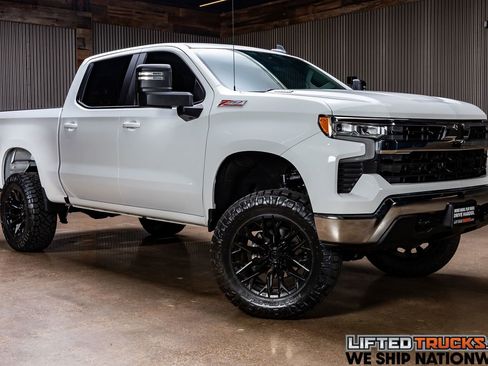 Used 2023 Chevrolet Silverado 1500 LT w/ Z71 Off-Road Package image 1