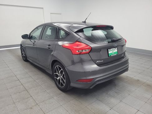 Used 2016 Ford Focus SE w/ SE Sport Package FWD image 5