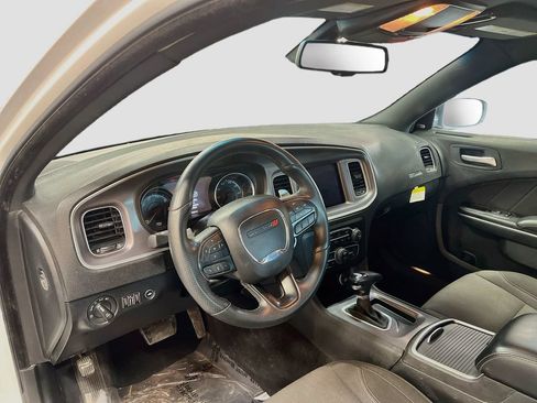 Used 2022 Dodge Charger SXT AWD/4WD image 9