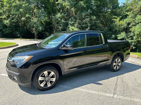 Used 2017 Honda Ridgeline RTL-T image 9