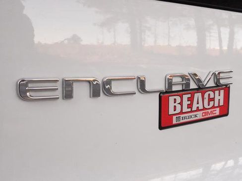 Used 2025 Buick Enclave Preferred image 43