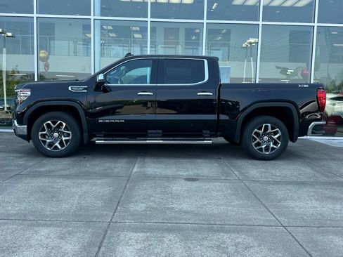 Used 2023 GMC Sierra 1500 SLT AWD/4WD image 6