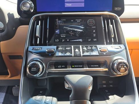 New 2026 Lexus LX 600 4WD w/ Accessory Package (Z1) image 28