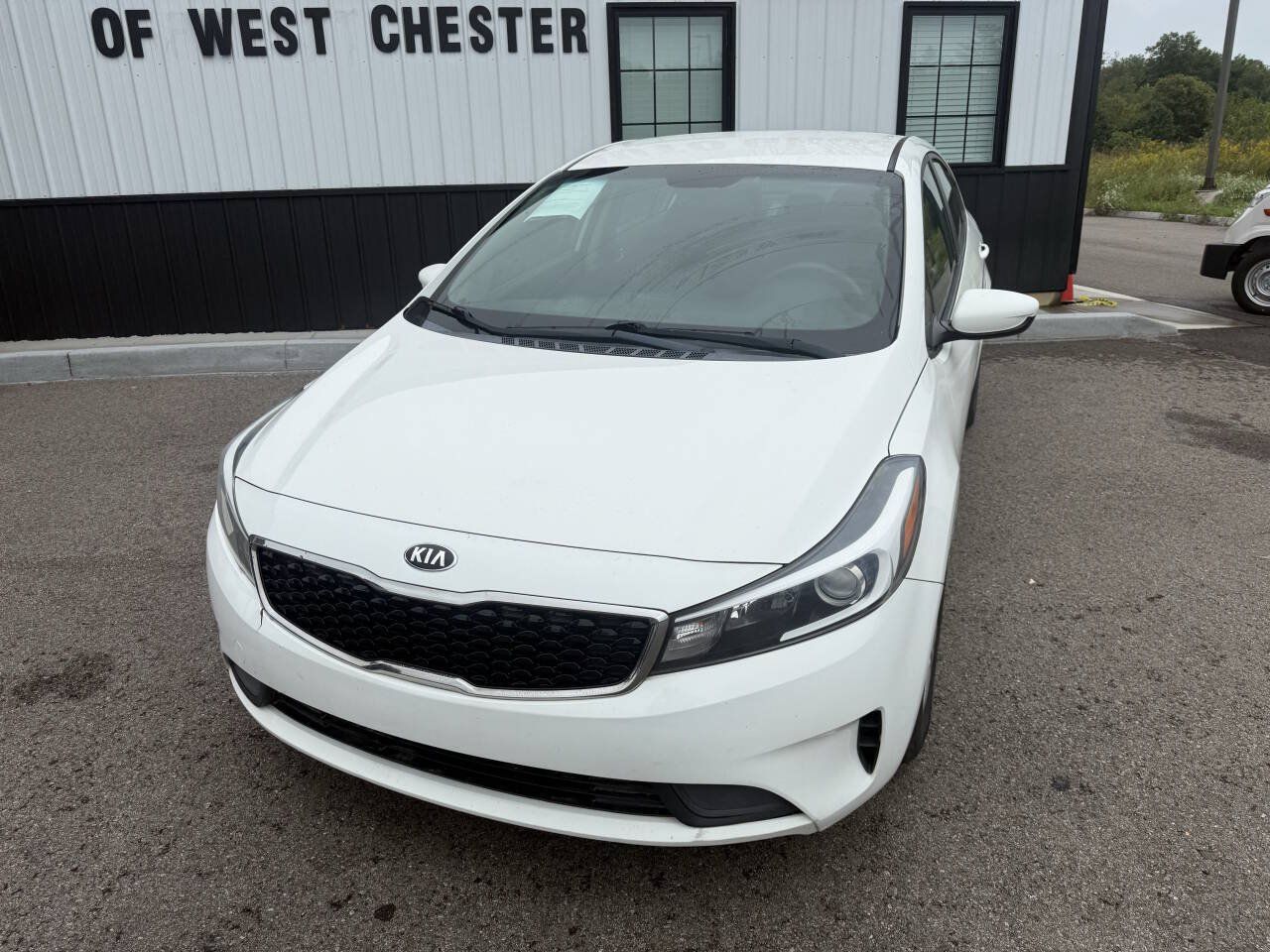 Used 2017 Kia Forte LX FWD image 2