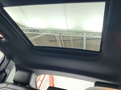 Used 2019 Lincoln Nautilus Reserve AWD/4WD image 23