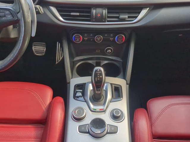Used 2024 Alfa Romeo Stelvio Veloce AWD/4WD image 21
