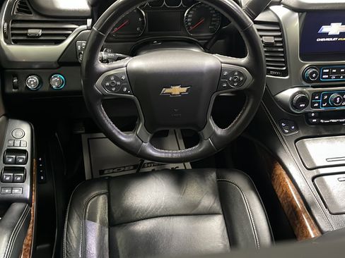 Used 2017 Chevrolet Tahoe Premier AWD/4WD image 3