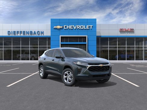 New 2026 Chevrolet Trax LS w/ LS Convenience Package FWD image 1