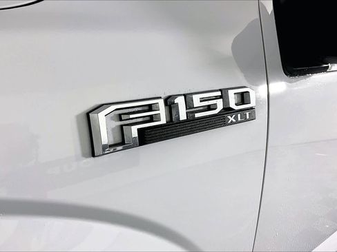 Used 2018 Ford F150 XLT w/ Equipment Group 302A Luxury image 26