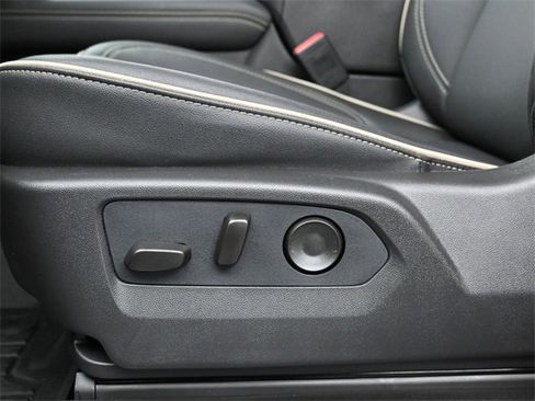 Used 2026 GMC Yukon Elevation w/ LPO, Floor Liner Package image 11