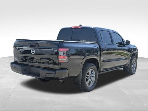 Used 2025 Nissan Frontier SV RWD image 5