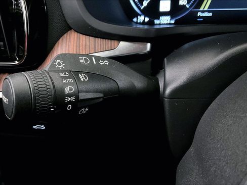 Used 2022 Volvo S60 B5 Momentum w/ Advanced Package image 30