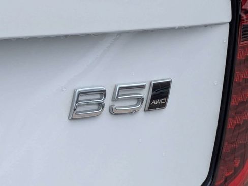 Certified 2026 Volvo XC90 B5 Plus w/ Protection Package Premier AWD/4WD image 14