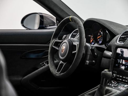 Used 2025 Porsche 718 Cayman GT4 RS RWD image 65