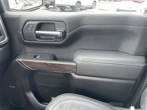 Used 2019 GMC Sierra 1500 SLT w/ SLT Premium Package image 21