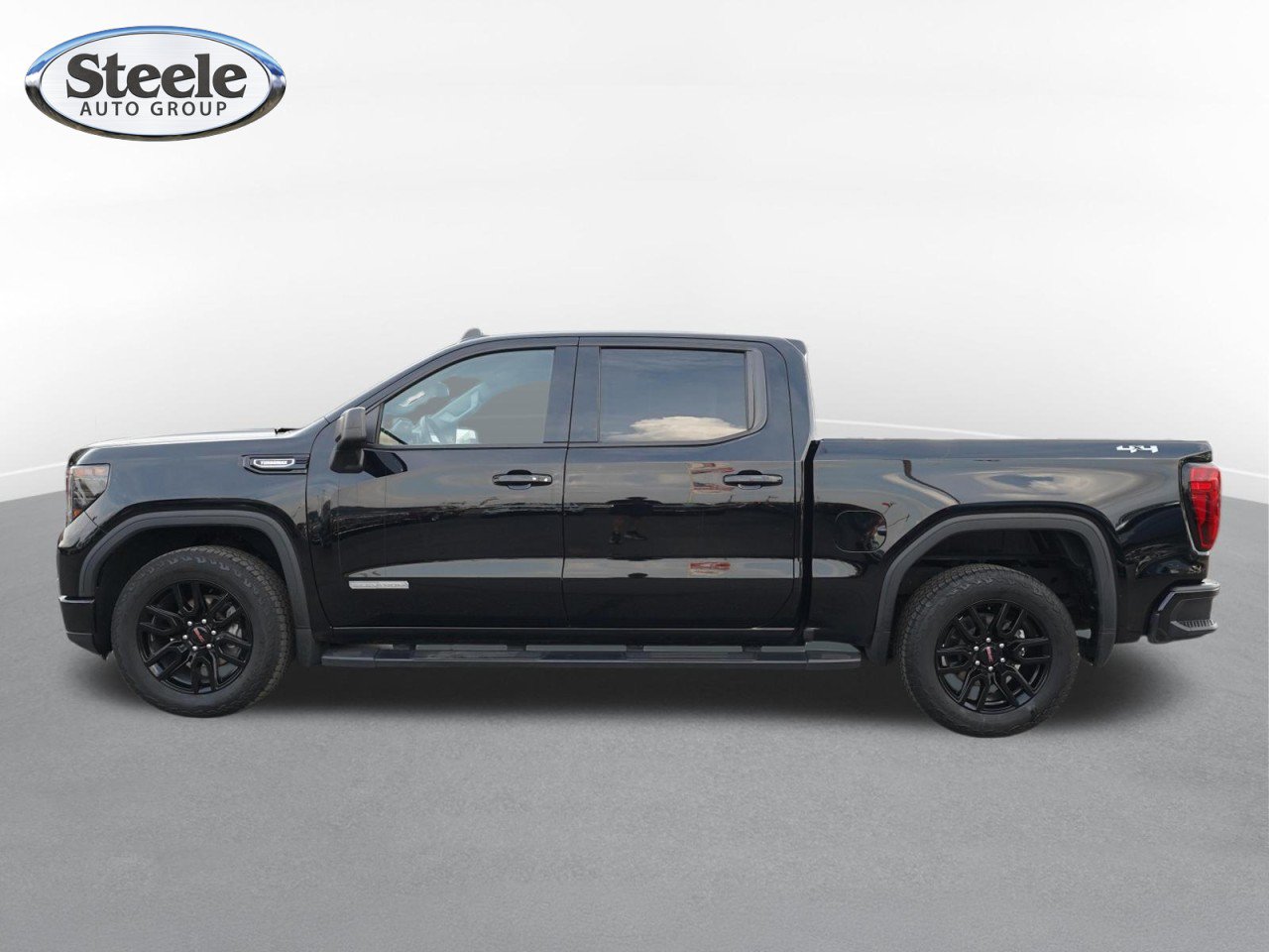 Certified 2025 GMC Sierra 1500 Elevation AWD/4WD image 4