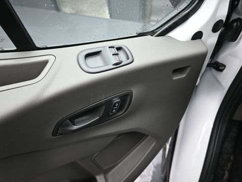 New 2025 Ford Transit 250 Low Roof AWD image 18