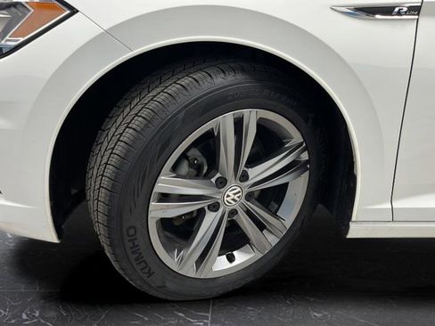 Used 2020 Volkswagen Jetta R-Line w/ R-Line Cold Weather Package image 33