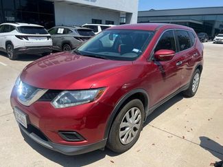 Used 2015 Nissan Rogue S FWD video 1