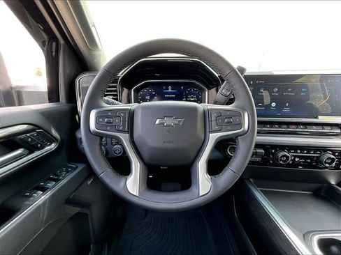 Used 2025 Chevrolet Silverado 2500 LTZ w/ Trail Boss Package image 17