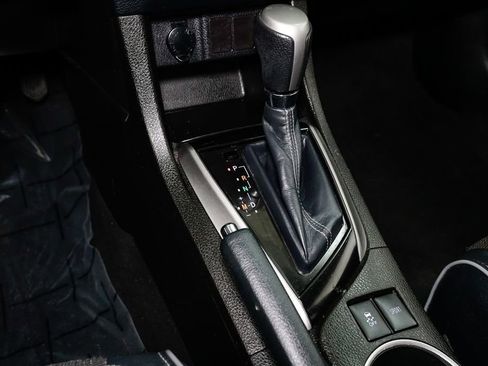 Used 2014 Toyota Corolla S image 17