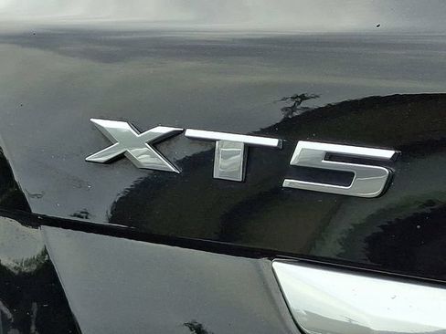 Used 2023 Cadillac XT5 Sportv AWD/4WD image 32