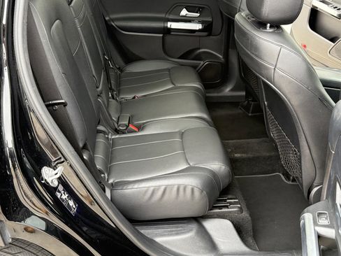 Used 2020 Mercedes-Benz GLB 250 4MATIC image 26