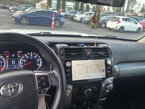 Certified 2018 Toyota 4Runner SR5 image 5