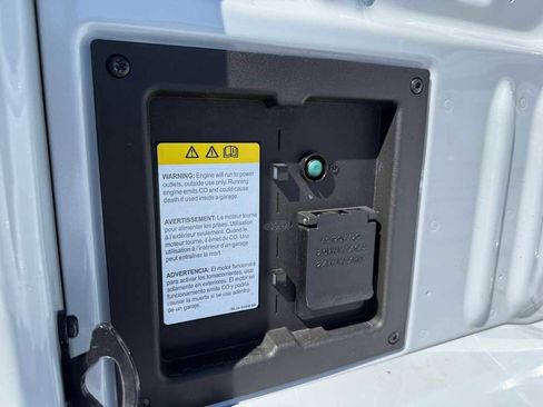 New 2025 Ford F150 XLT w/ Equipment Group 302A MID image 32