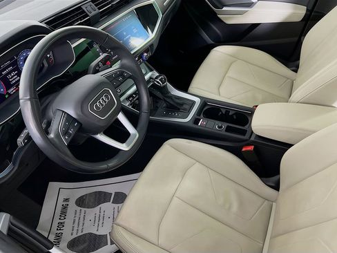 Used 2024 Audi Q3 2.0T Premium image 23
