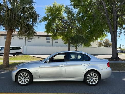 Used 2008 BMW 335xi 335xi Sedan 4D w/ Premium Pkg image 5