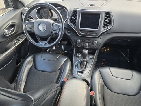 Used 2020 Jeep Cherokee Trailhawk w/ Cold Weather Group image 34