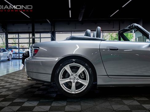Used 2008 Honda S2000 image 25