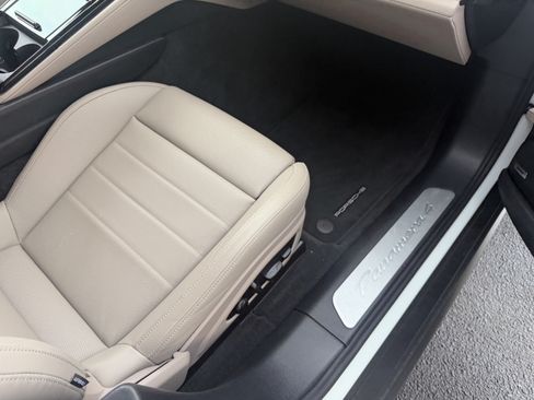 Certified 2025 Porsche Panamera 4 E-Hybrid AWD/4WD image 17