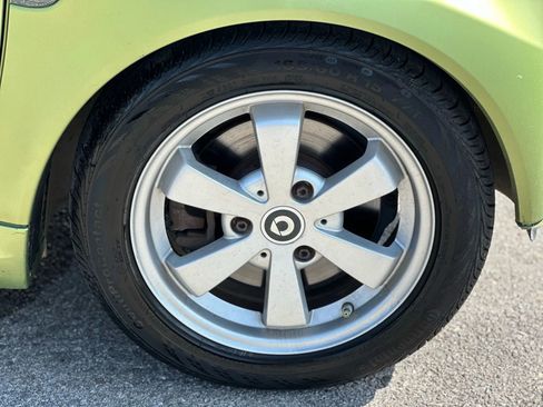 Used 2012 smart fortwo passion image 17