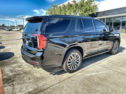 Used 2023 GMC Yukon Denali Ultimate image 11