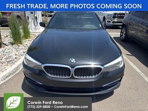 Used 2018 BMW 530e xDrive AWD/4WD image 2