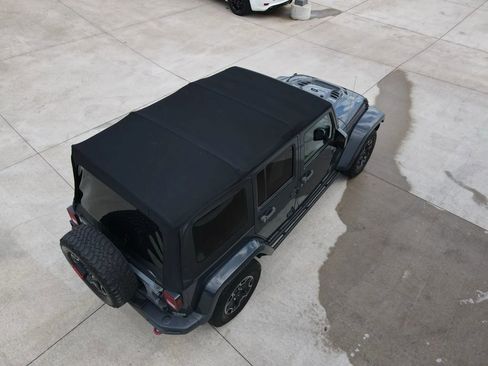 Used 2017 Jeep Wrangler Unlimited Rubicon image 56