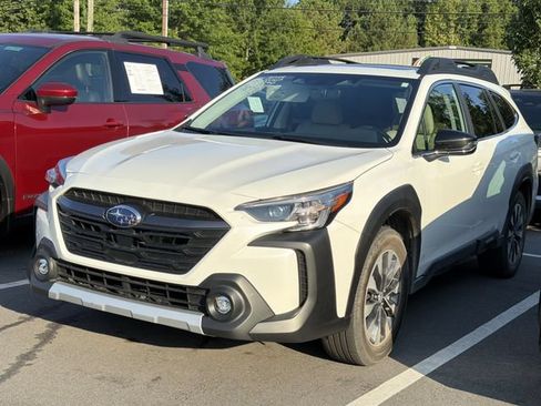 Used 2024 Subaru Outback Limited AWD/4WD image 3