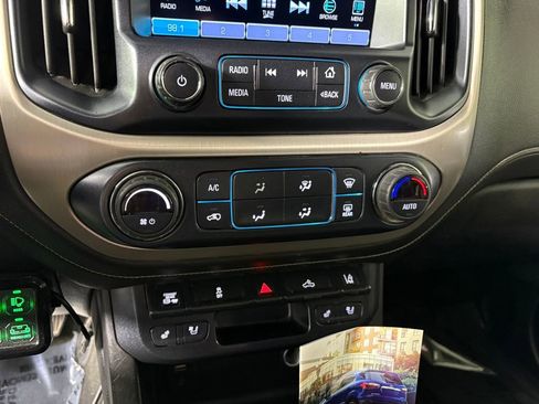 Used 2018 GMC Canyon Denali image 19