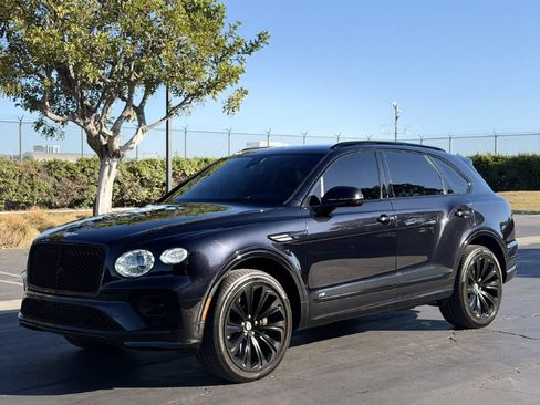 Used 2021 Bentley Bentayga AWD/4WD image 1