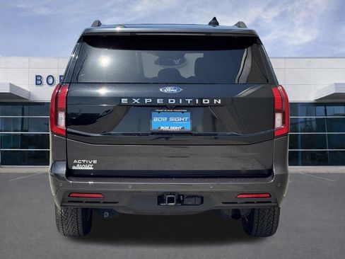Used 2025 Ford Expedition Active AWD/4WD image 40