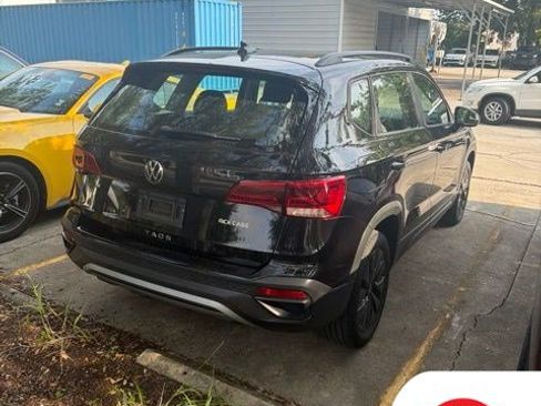 Used 2023 Volkswagen Taos S FWD image 3