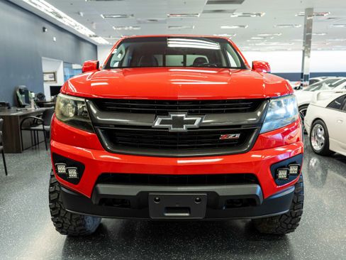 Used 2016 Chevrolet Colorado Z71 AWD/4WD image 2
