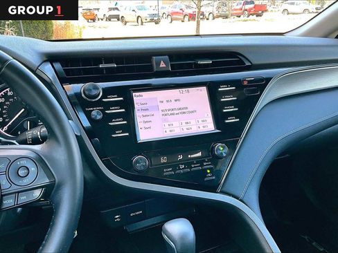 Used 2019 Toyota Camry SE image 7