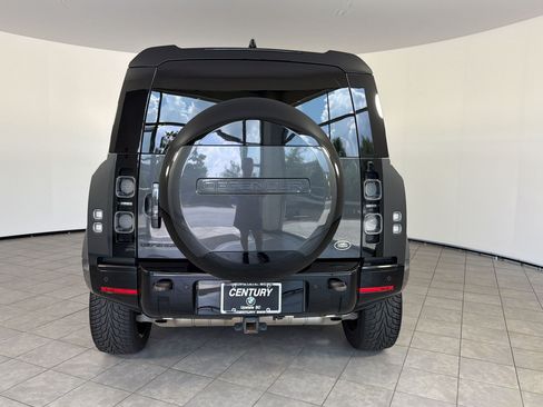 Used 2023 Land Rover Defender 110 X AWD/4WD image 10